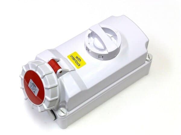 32 Amp avec interrupteur Interlock 4 broches Socket 380 V – 415 V étanche IP67 3P + E Triple imbriqués connecteur de phase Rouge 32 A