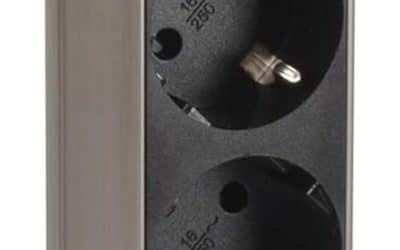 Test : prise encastrable Legrand Incara Tower 60 mm avec USB et RJ 45