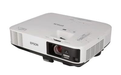 Test complet du vidéoprojecteur Epson Eb-2250u : performance lumineuse de 5000lm
